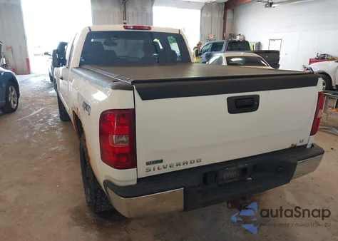 2011 Chevrolet Silverado 1500 Lt from USA, damaged, VIN 1GCRKSE3XBZ197547